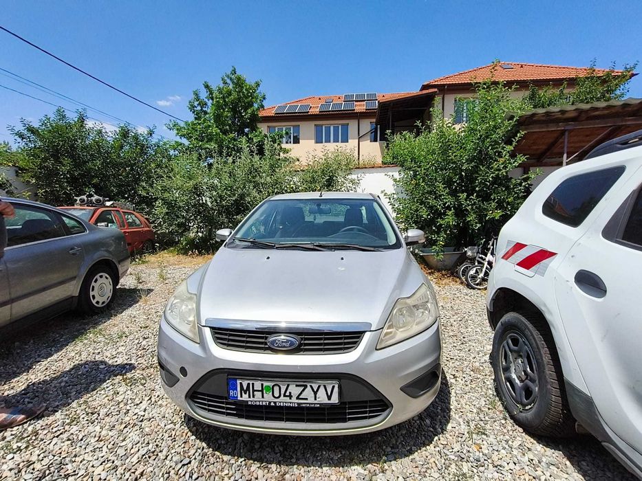 FORD FOCUS  avariat 1,6i