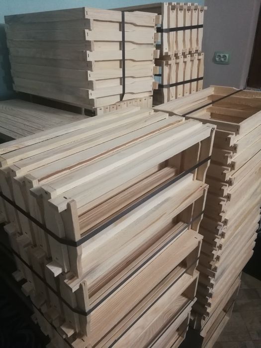 Обтелени пчелни рамки