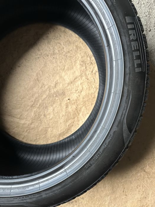 285/40 R20 Pirelli P ZERO WINTER