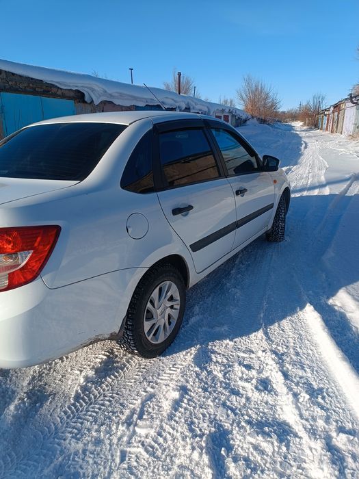 Продам машину лада