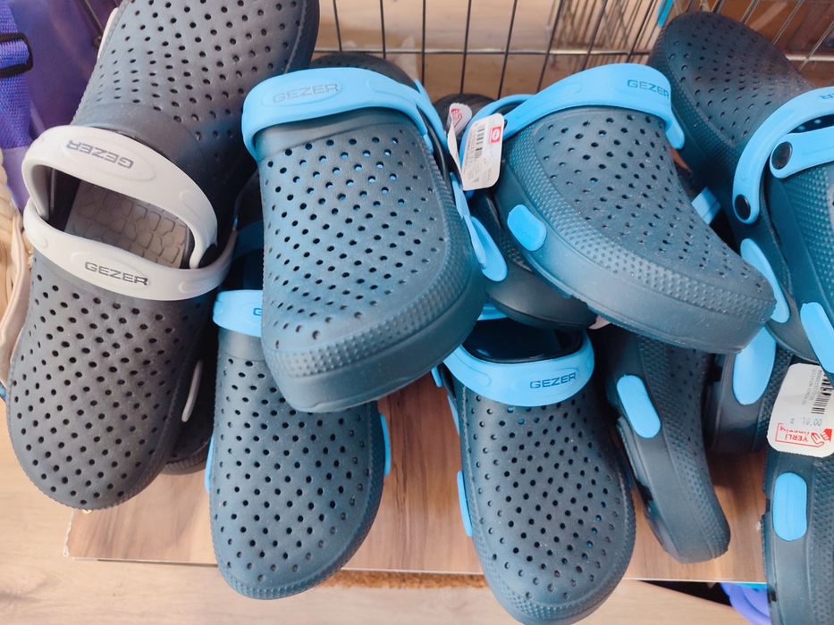 Мъжки и дамски кроксове