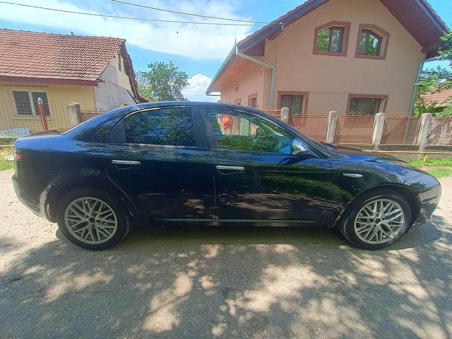 Vând Alfa Romeo 159 2.0 JTDM (170 CP) 2010