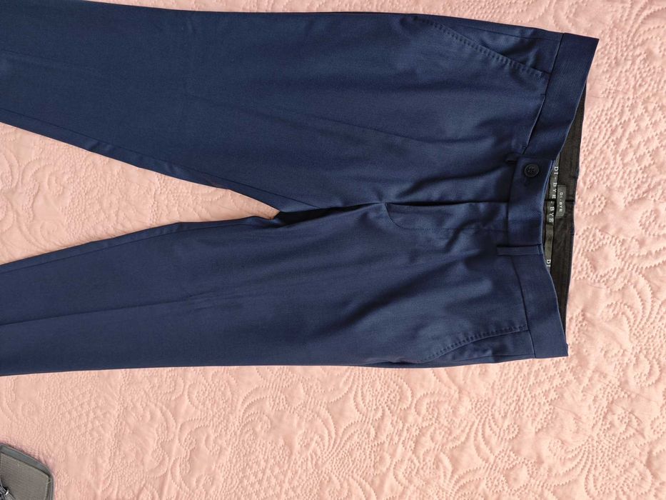 Мъжки костюм НОВ