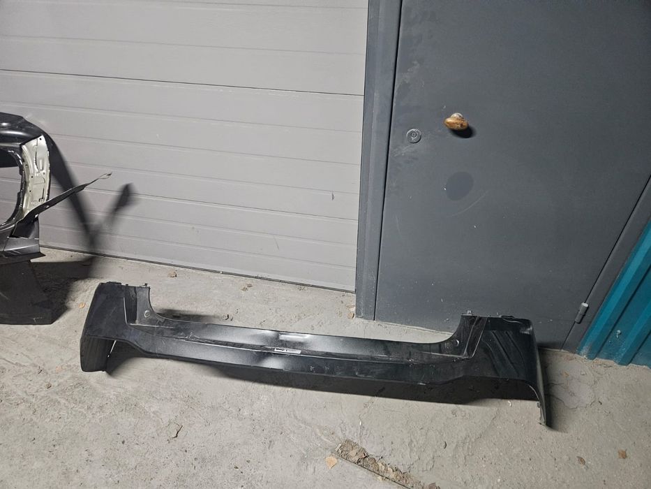 Продам бампер на Kia Sorento-2024