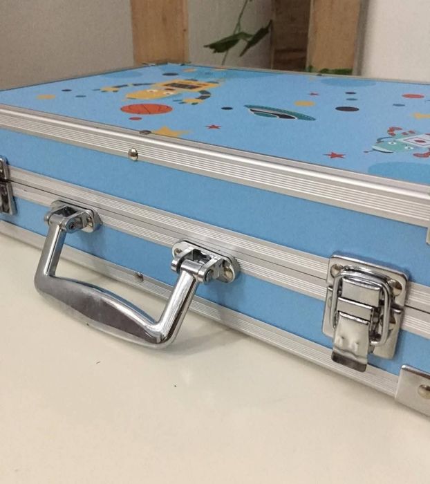 Комплект за рисуване