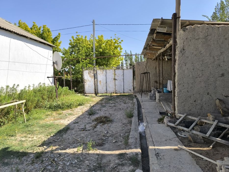 Сырдарье срочно продается большой дом