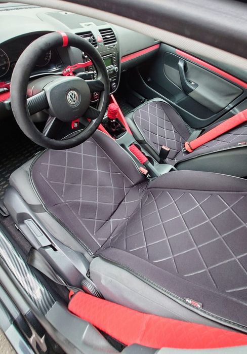 Vând autoturism Golf V–2005