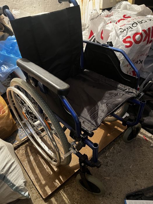 Инвалидная коляска