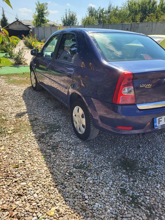 Dacia Logan an 2009