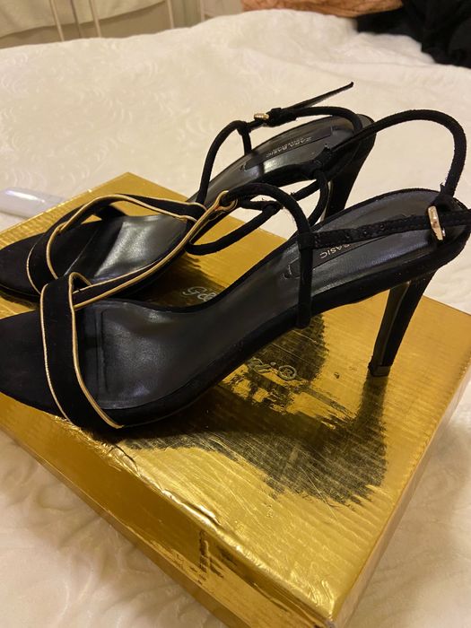 Официални сандали ZARA