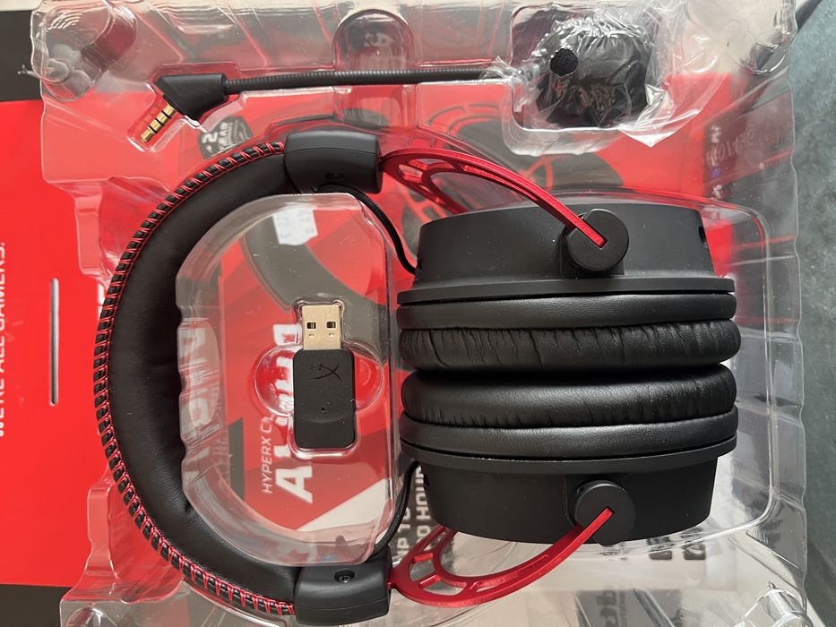 HyperX Alpha безжични слушалки
