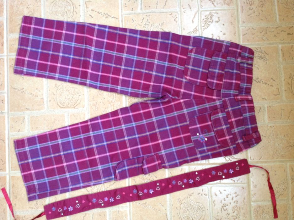 Брюки на девочку на 3-5 лет