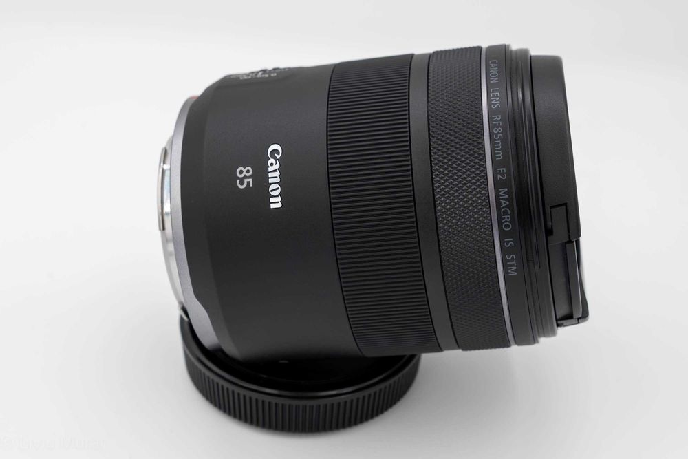 Obiectiv foto Canon RF 85mm F2 Macro IS STM