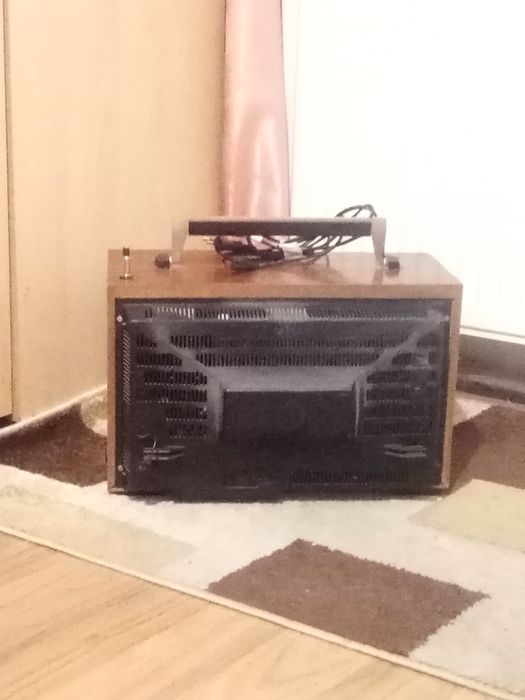 Vând televizor Sport 231P