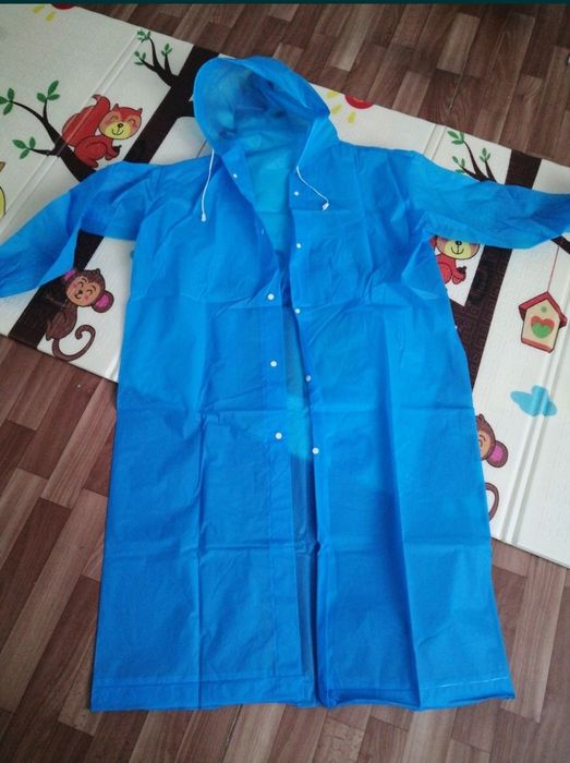 Плащ-дождевик универсального размера