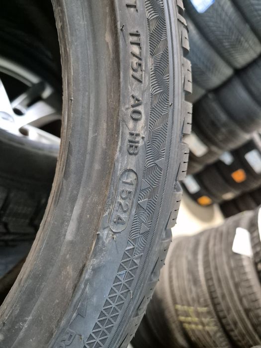 2 anvelope iarna noi Hankook Ion Icept 235 40 19 Sound Absorber