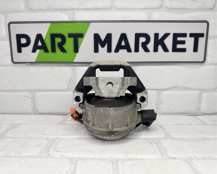 Тампон двигател ляв AUDI A6 A7 4G 3.0TFSI