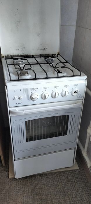 Газовая плита продам