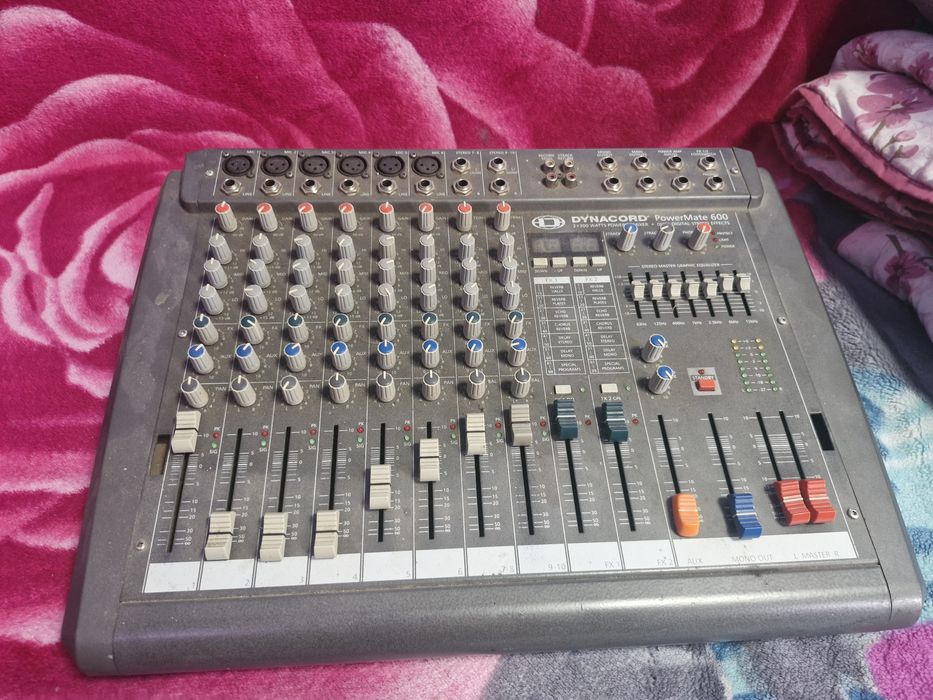 Schinb mixer dinacord cu mixer beringher activ