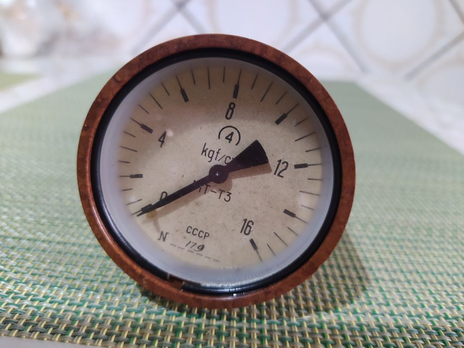 Манометр-прибор для  измерения давления