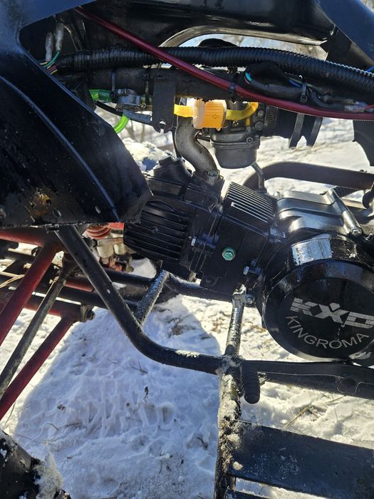 Vând atv de 125cc 4 trepte manual