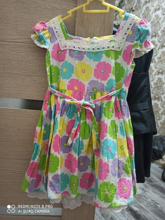 Продам платья на девочку