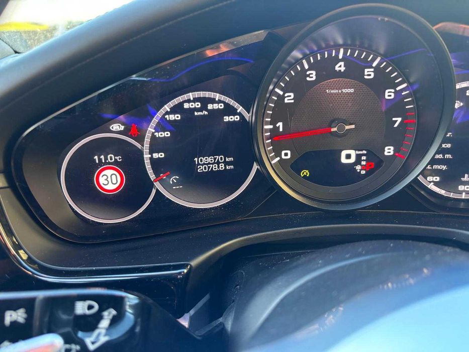 Porsche Panamera Sport Turismo 3.0