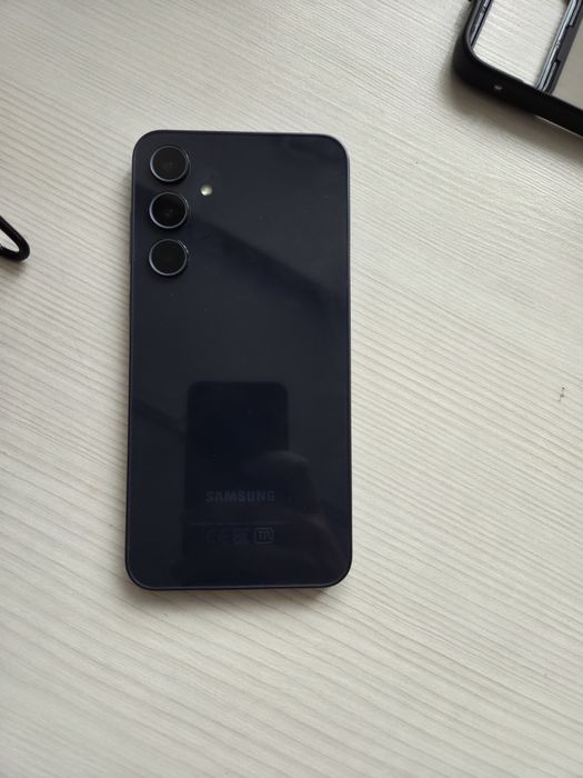 Продам Samsung A35 5g