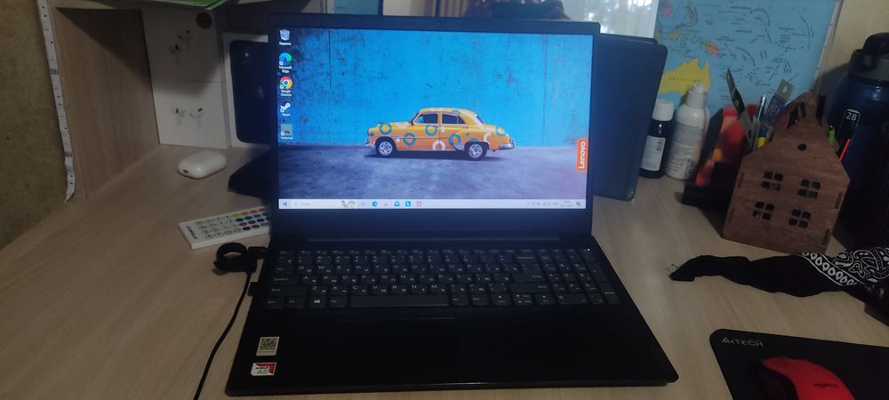 Ноутбук Леново .