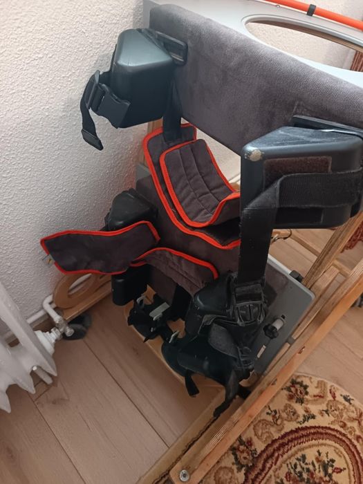 Verticalizator copii cu dizabilități