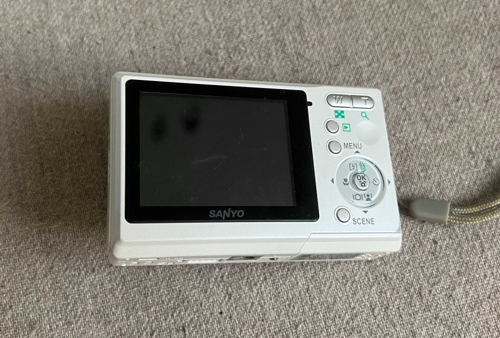 Aparat foto digital Sanyo VPC-S1070EX 10MP compact defect pentru piese
