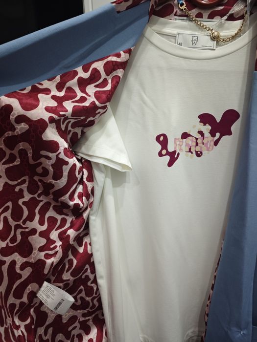 Продам кастюмы тройки