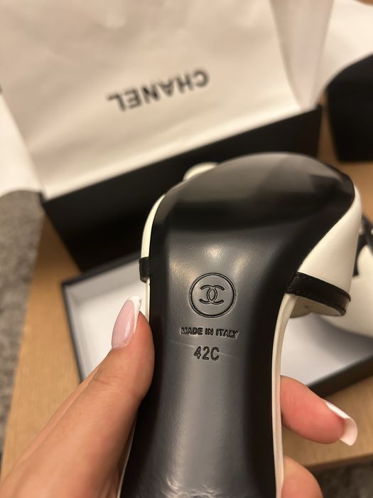 Papuci Chanel piele naturala 100% pe stoc marimea 41