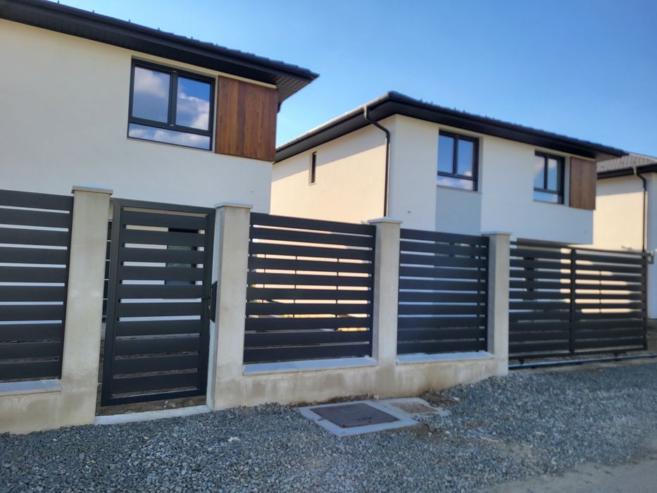 Case individuale premium  str Freziilor la strada asfaltata