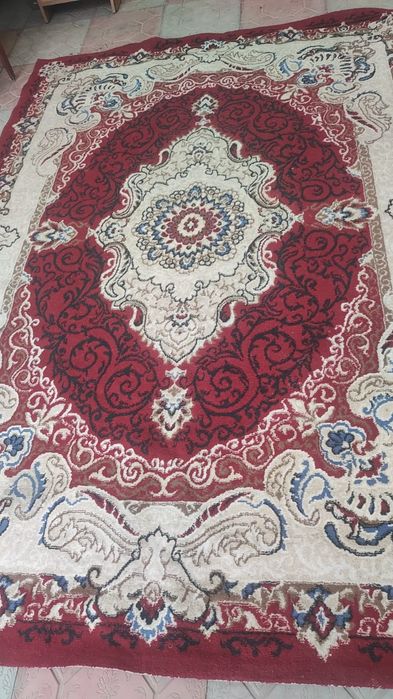 Продам ковры разные