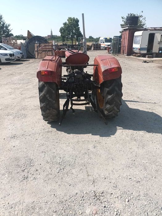 tractor agricol Carraro 300