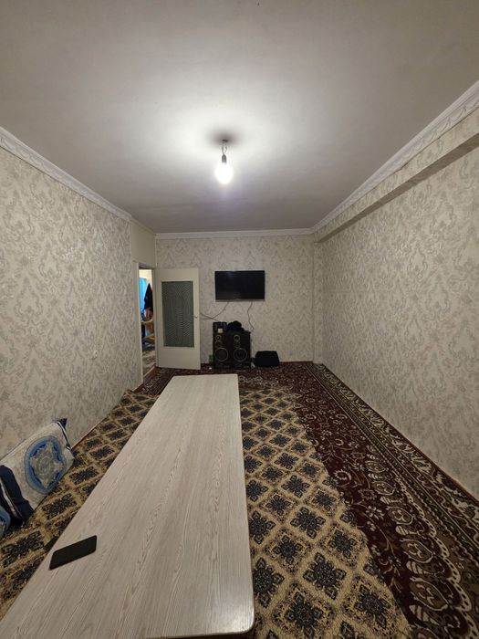 2 Хонали Трёхлестник квартира сотилади