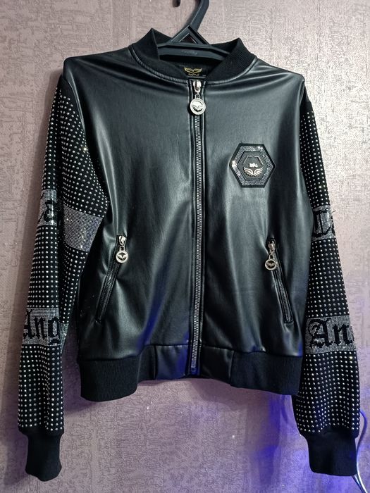 Продаю куртку Турция