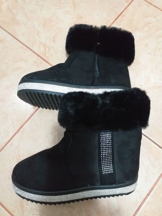 2  perechi ugg noi, măr 39 si 40