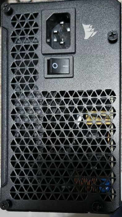 Sursa Corsair RM 650 W, 80 plus gold certificat, full modulara