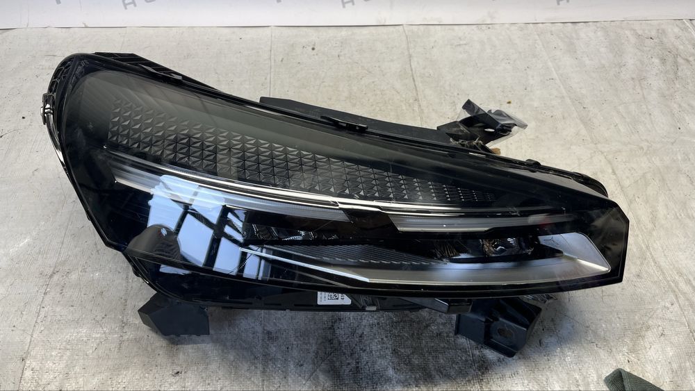 Renault Clio 5 десен фар