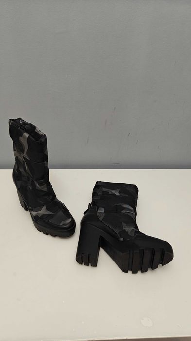 Апрески Calvin Klein