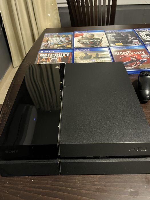 Playstation 4, 500 gb памет