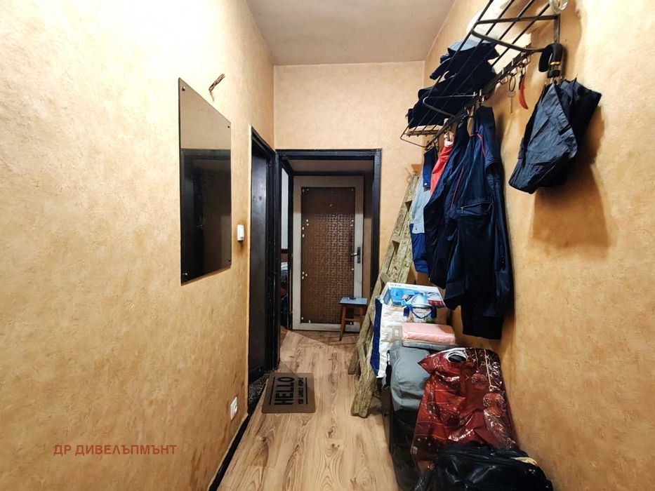 Продава се Двустаен апартамент в София, Надежда 4 - 57 кв.м за 1341 €/кв.м - Снимка #2