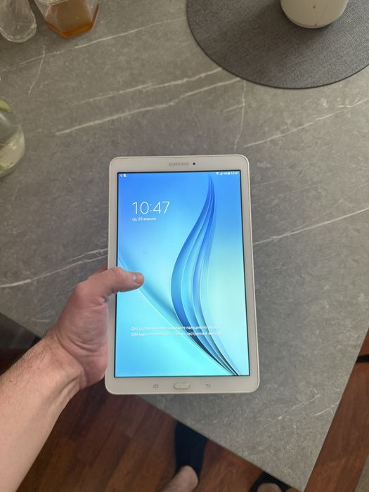 Планшет samsung galaxy tab e