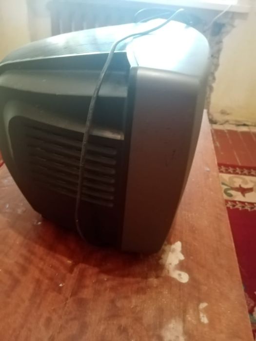 продам телевизор