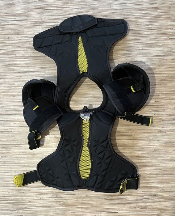 Хоккейный нагрудник CCM 5092