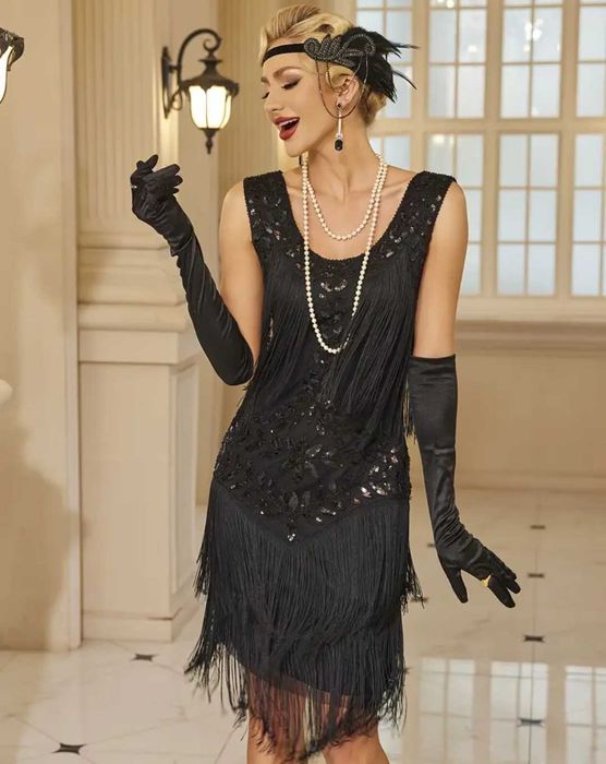 Черна рокля с пайети и ресни, стил Гетсби 1920