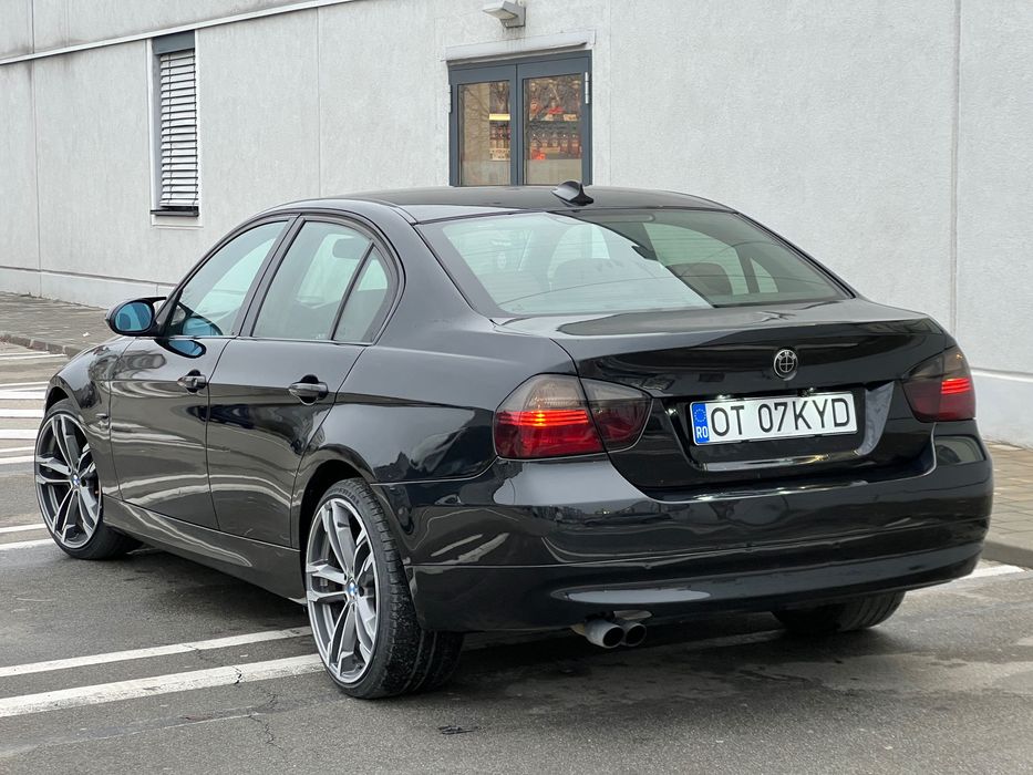 BMW E90 320d/ 163cp/ Navi mare/ Xenon/ Bara M