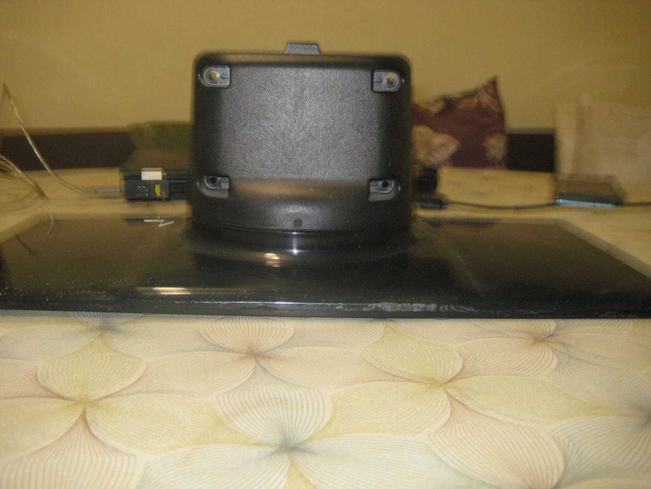 Настолна стойка за телевизор